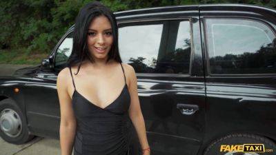 Big tit Latina deepthroats a big dick in public & gives a sloppy POV blowjob - sexu.com