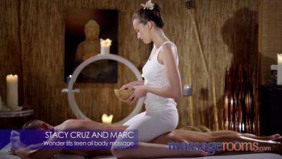Stacy Cruz - Stacy Cruz's oil massage makes her feel so good! - sexu.com