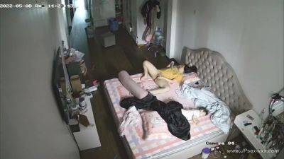 Hackers use the camera to remote monitoring of a lover's home life.607 - hotmovs.com - China