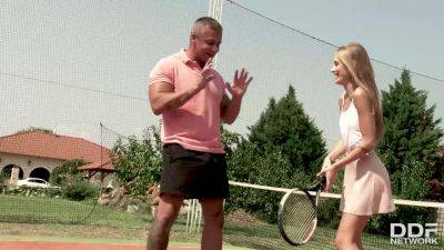 She Goes For Penis Instead of Tennis - PornWorld - hotmovs.com - Hungary