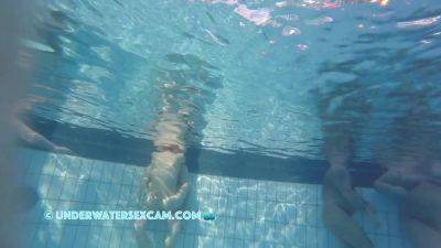 Hot! Couple Starts Underwater Sex - hclips