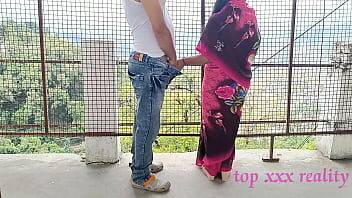 XXX Bengali hot bhabhi amazing outdoor sex in pink saree with smart thief! XXX Hindi web series sex Last Episode 2022 - xvideos.com